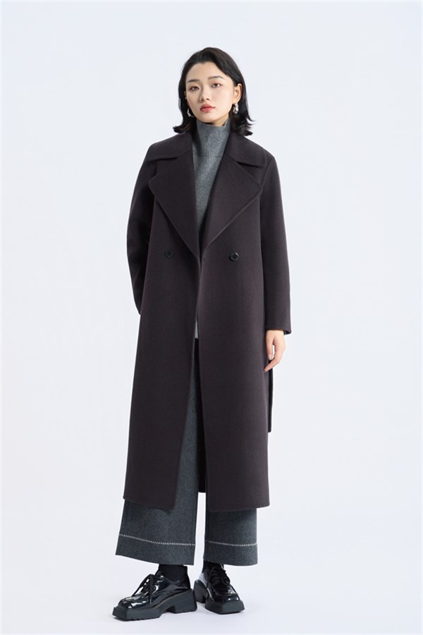 唯弋(VIS&VIO)2025:解锁冬日时尚,邂逅温暖与优雅