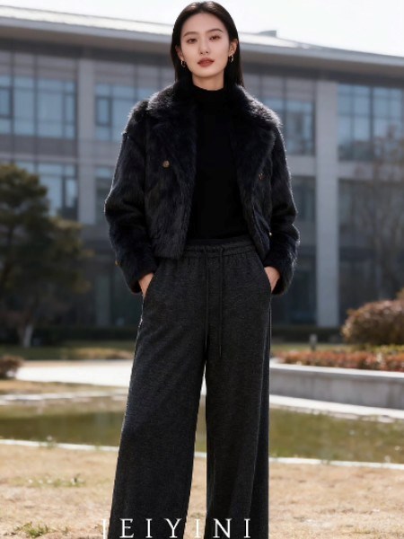 婕依妮2025冬装盛宴:解锁时尚与温暖的双重密码