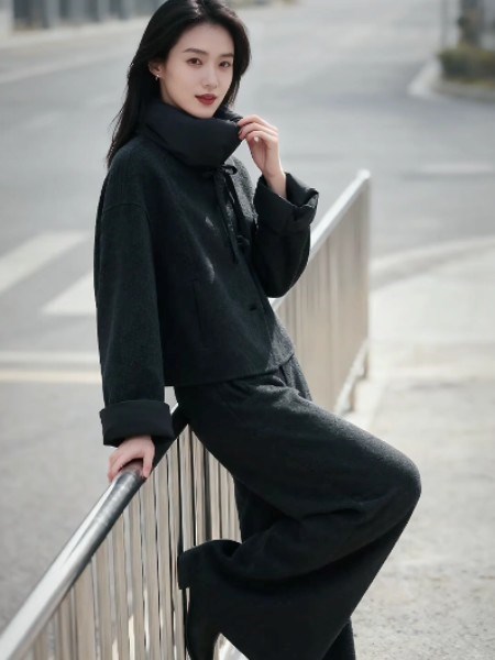 婕依妮2025冬装盛宴:解锁时尚与温暖的双重密码