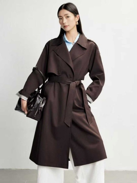 爱依莲2025秋冬重磅发布！轻奢魅力，定义都市新风尚