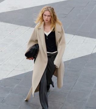 URBANREVIVO 2025新款：奏响都市时尚的激昂乐章