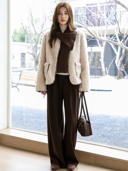 解构文艺OR.Kart冬季女装：邂逅冬日浪漫与优雅