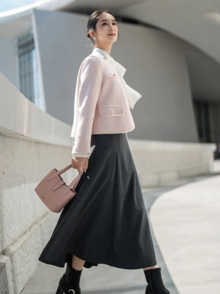 郁香菲（YUXIANGFEI）2025冬日衣橱｜以精致之名，解锁三大时髦关键词