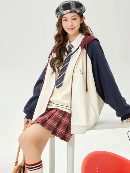 唐狮TONLION 2025最新款｜打破边界，解锁「休闲运动」的N种可能