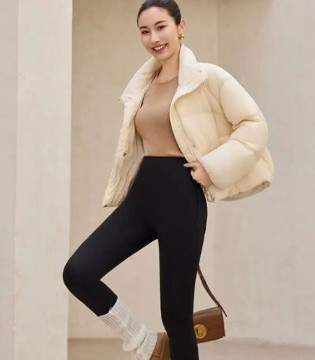 桃花季2025新章：鲨鱼裤展活力，美肤衣蕴柔情，奥粒绒外套锁暖意