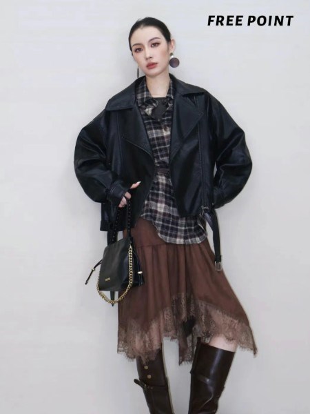 时尚自由点2025皮衣:以多元风格重塑都市女性的力量美学