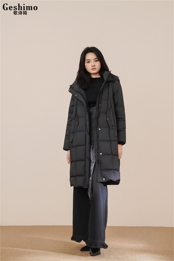 歌诗陌2025冬季羽绒系列：以色彩重塑冬日高级感，用设计诠释温暖与风度的共生