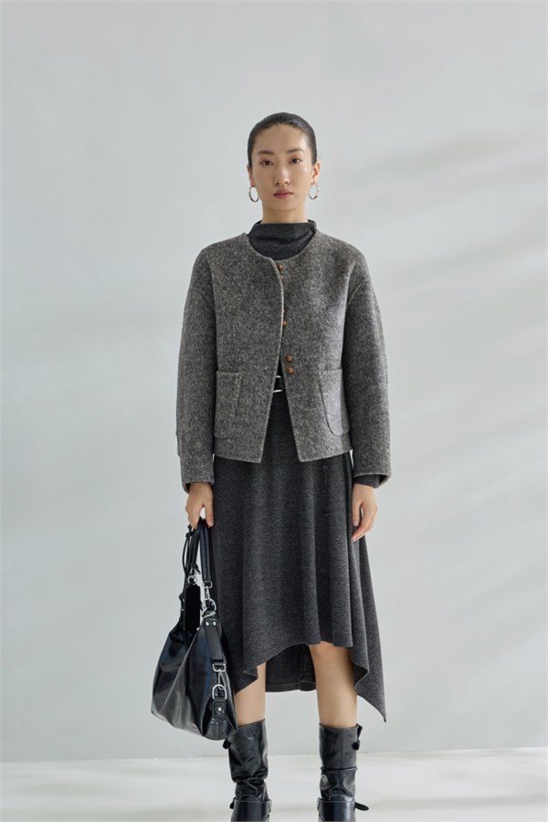 城市格调女装：都市新序，重构职场美学