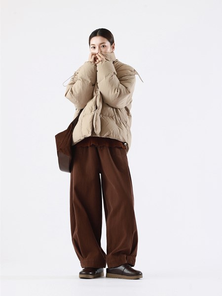 简与媄2025冬羽：以温柔色彩，织就冬日浪漫诗篇