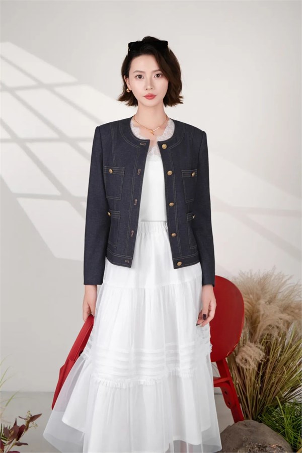 PUXIU璞秀女装：解锁时尚密码，演绎气质风华