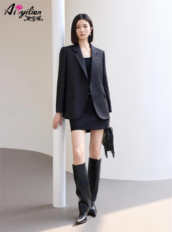 爱依莲女装｜通勤新风尚，解锁职场女性的多面魅力