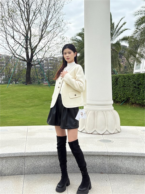DD女装｜冬日衣橱焕新，三款外套解锁高级感穿搭公式