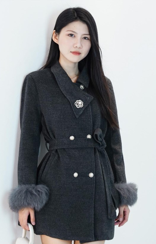 罗曼可女装:通勤时尚,以衣为刃,职场自有锋芒