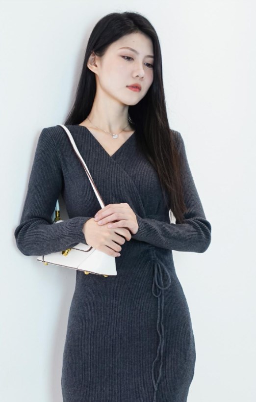 罗曼可女装:通勤时尚,以衣为刃,职场自有锋芒