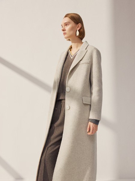 MIIDII谜底2025冬日序章：羊毛大衣的优雅、羽绒服的轻盈与风衣的温柔