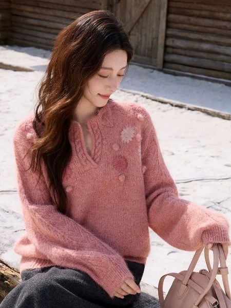 当冷意悄然降临，谜秀MISHOW2025秋冬上新，解锁温度风度新诗篇