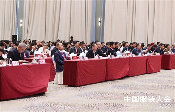 盛会落幕载誉归，叮当猫以IP力量助力服装行业高质发展！