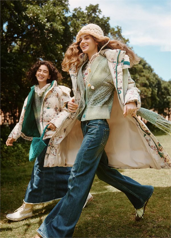 丽迪莎2025冬日絮语：羽绒轻暖，提花织梦