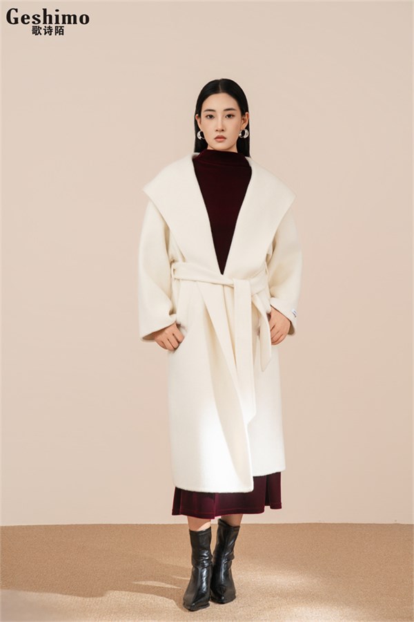 Geshimo歌诗陌女装：以针织与皮草的温柔对话，重塑冬日松弛美学