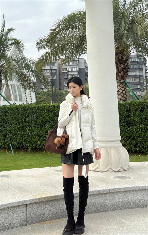 DD女装短款外套：可爱炸街，时尚不设限！