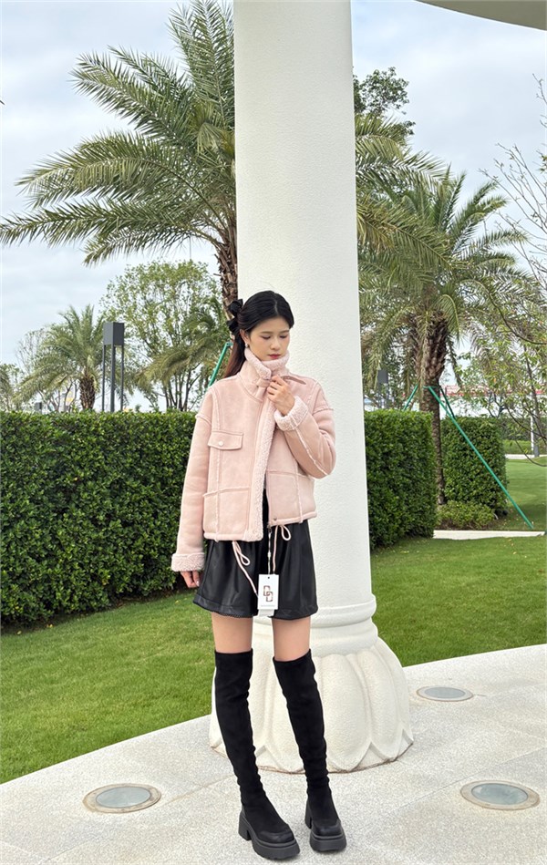 DD女装短款外套：可爱炸街，时尚不设限！