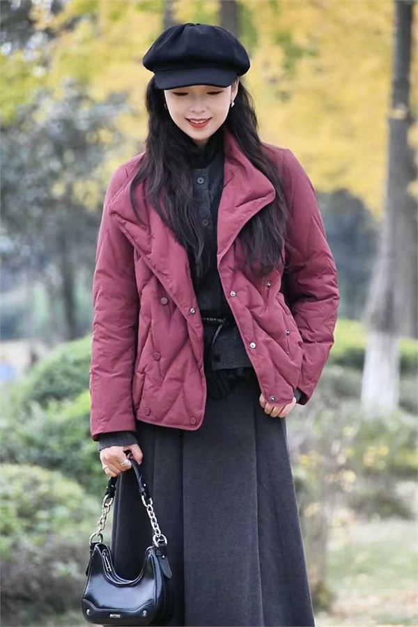 Dins底色 以羽绒为笔,绘就暖冬的温柔诗行