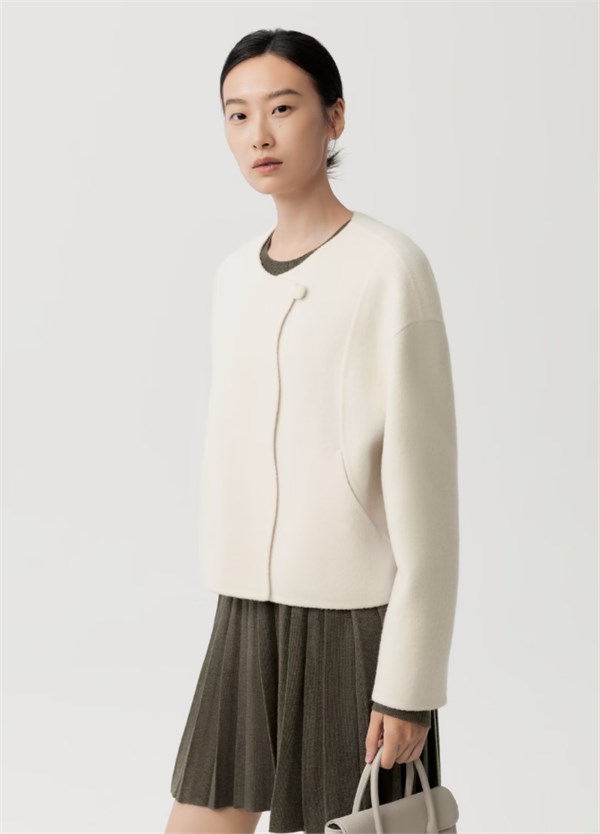 indicia冬季衣橱提案｜短款轻暖羽绒，让寒冬成为你的时尚秀场