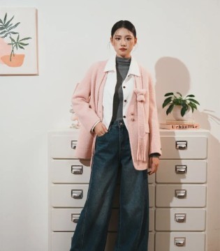 粉色大衣：冬日里的温柔宣言，打破沉闷的时尚利器