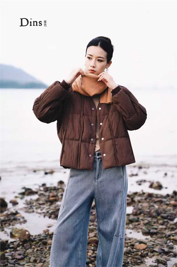 冬日有底色，温暖有态度 | 底色Dins短长款羽绒&羊毛大衣