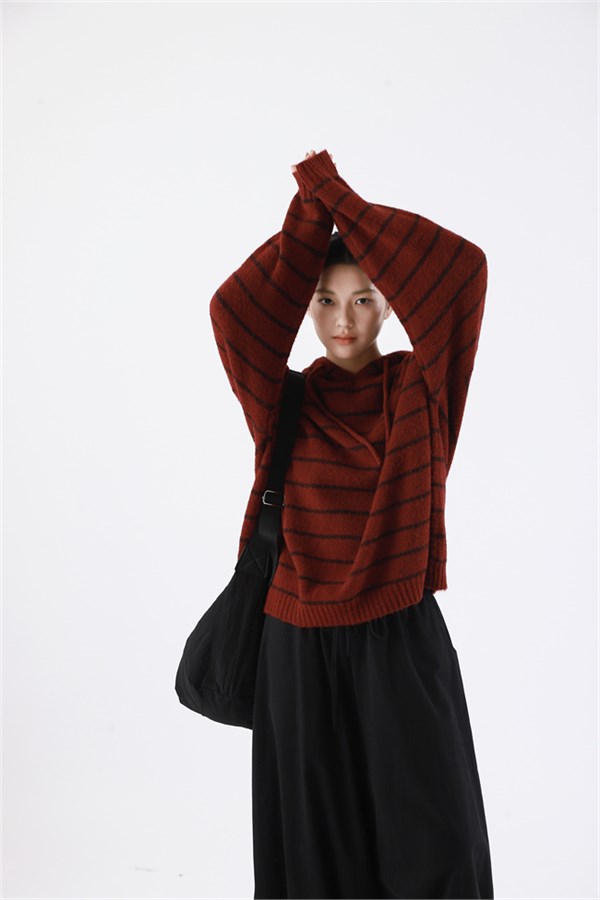 简与媄「基础款进阶指南」｜一件毛衣打底，穿出冬日不费力的温柔