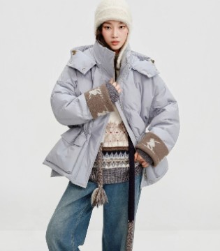 羽绒裹住阳光，色彩点燃雪原——HPLY 2025滑雪季，让冬天活成一首诗