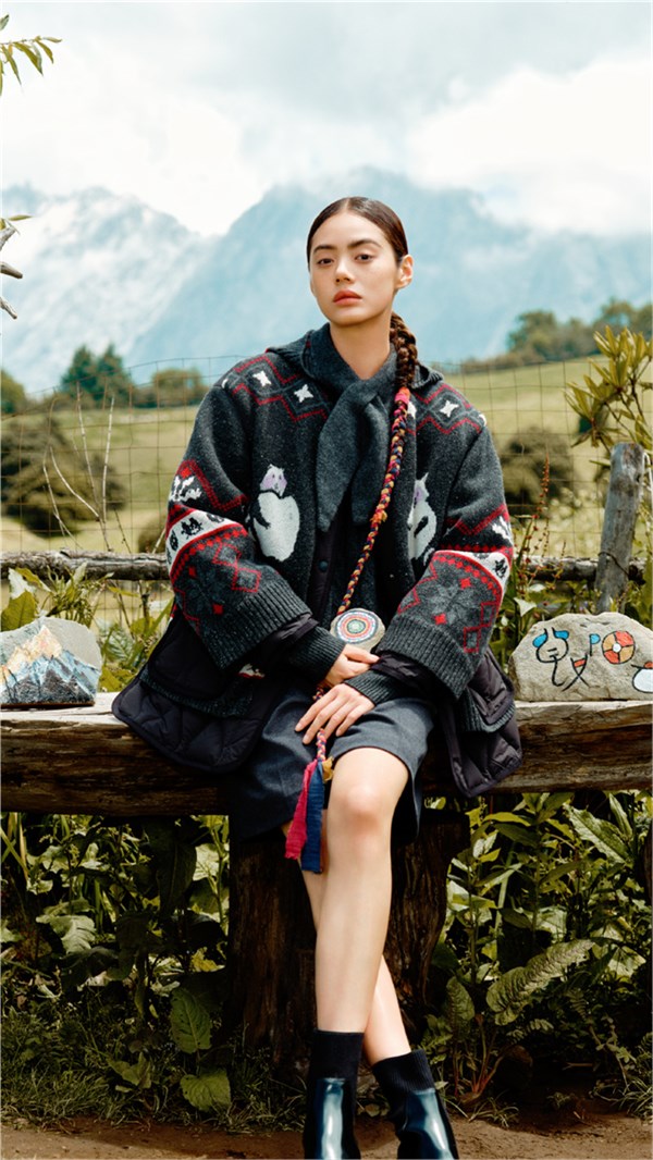 红袖2025冬季非遗提花系列：以貂毛温润，织就跨越代际的冬日诗篇