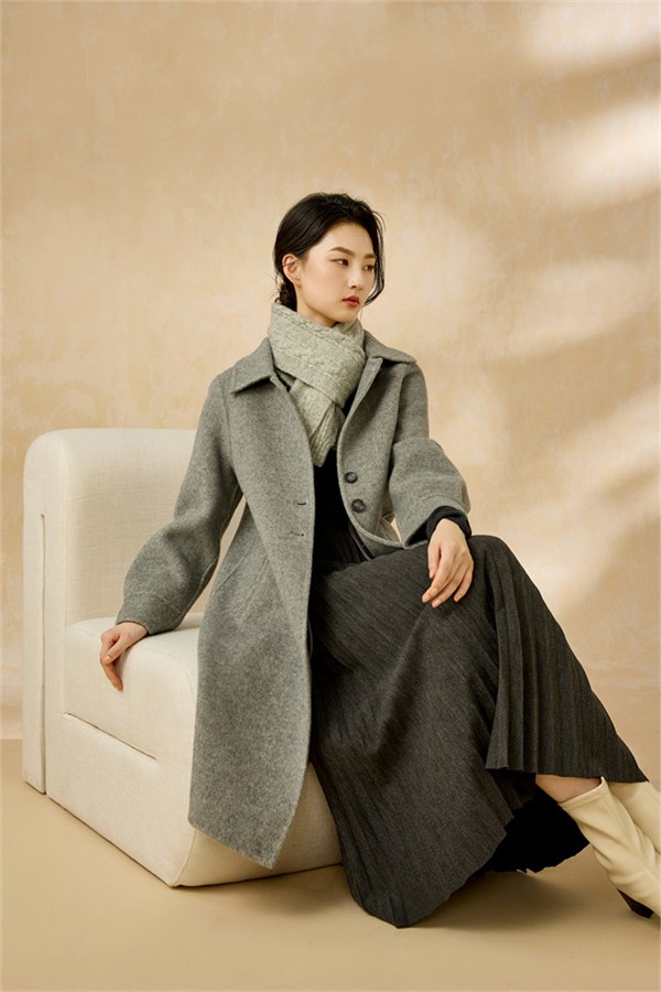禾等女装冬季新章|以温暖为笔,勾勒冬日高级感衣橱