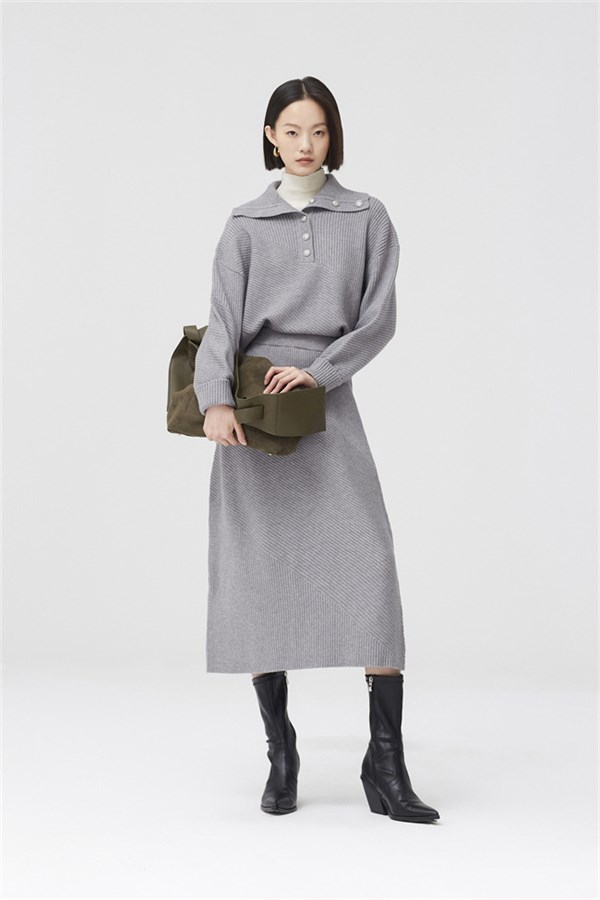 betu百图女装焕新登场!应季温暖加持,打造吸睛穿搭范本