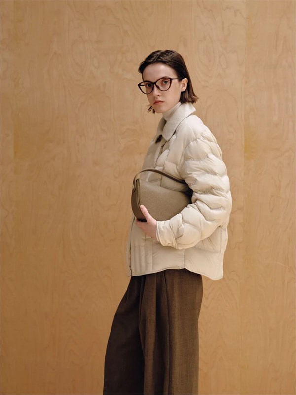 HEBENJIA赫本家:初冬羽绒套装,邂逅简约质感美学之境