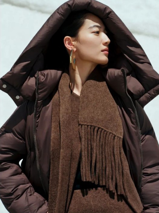 歌锦GEJIN 2025冬装大片:开启冬日奢华优雅之旅