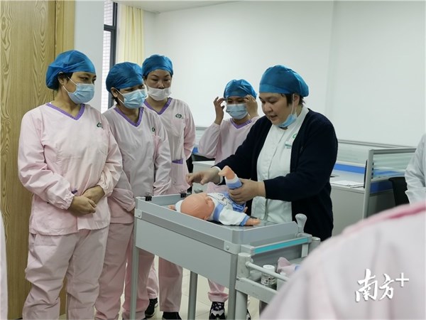 月嫂职业：当代年轻人的灵活就业新选择