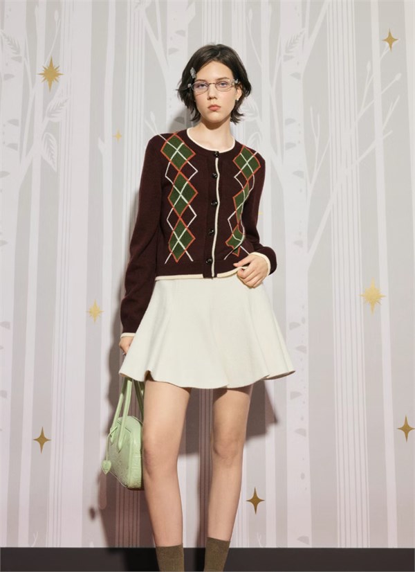 Five Plus 2025 冬日童话:小狐狸胶囊系列,开启寻光暖旅