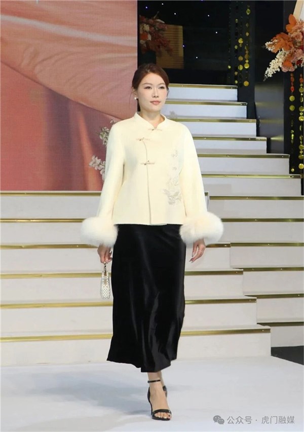 睇秀、买衫!2025虎门富民时装节掀起购物狂潮,时尚盛宴引爆全城