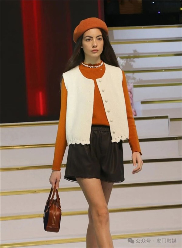 睇秀、买衫!2025虎门富民时装节掀起购物狂潮,时尚盛宴引爆全城