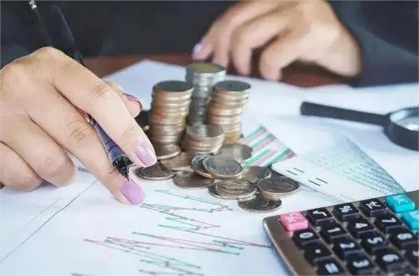 五大财富陷阱:2025年最坑人的5大谎言,谁信谁血本无归!