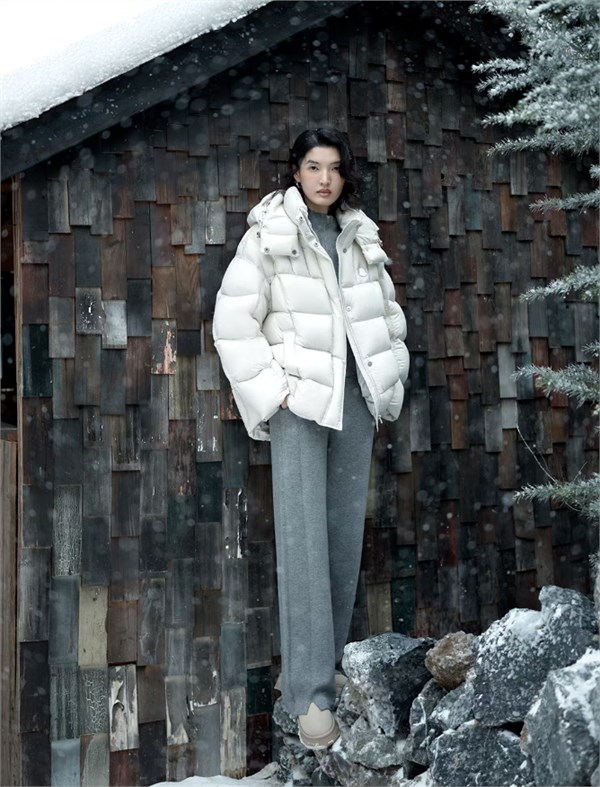 恩瑞妮ENRUINI雪域白鹅绒系列|以云端之暖,织就冬日诗篇