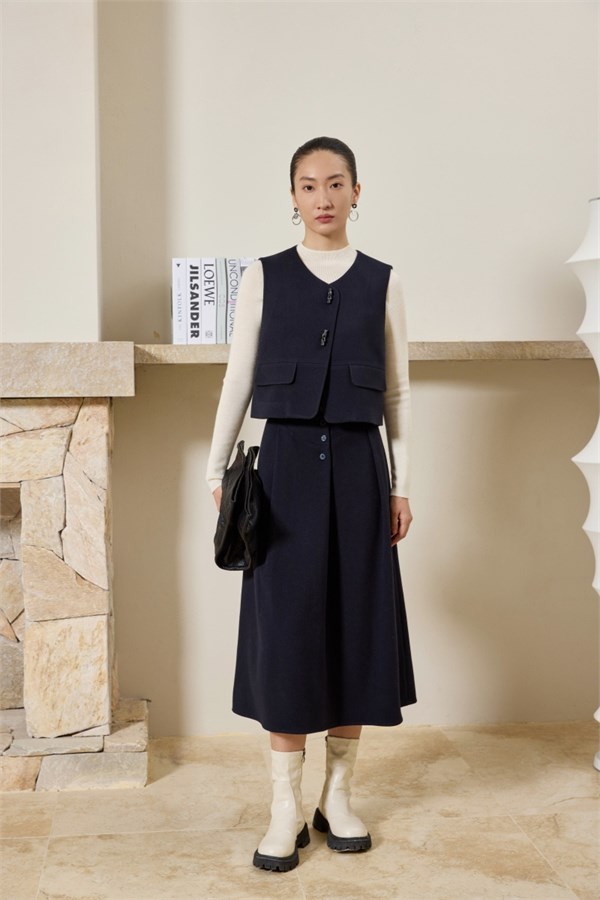 城市格调女装:复古革新者,重塑复古与现代的平衡