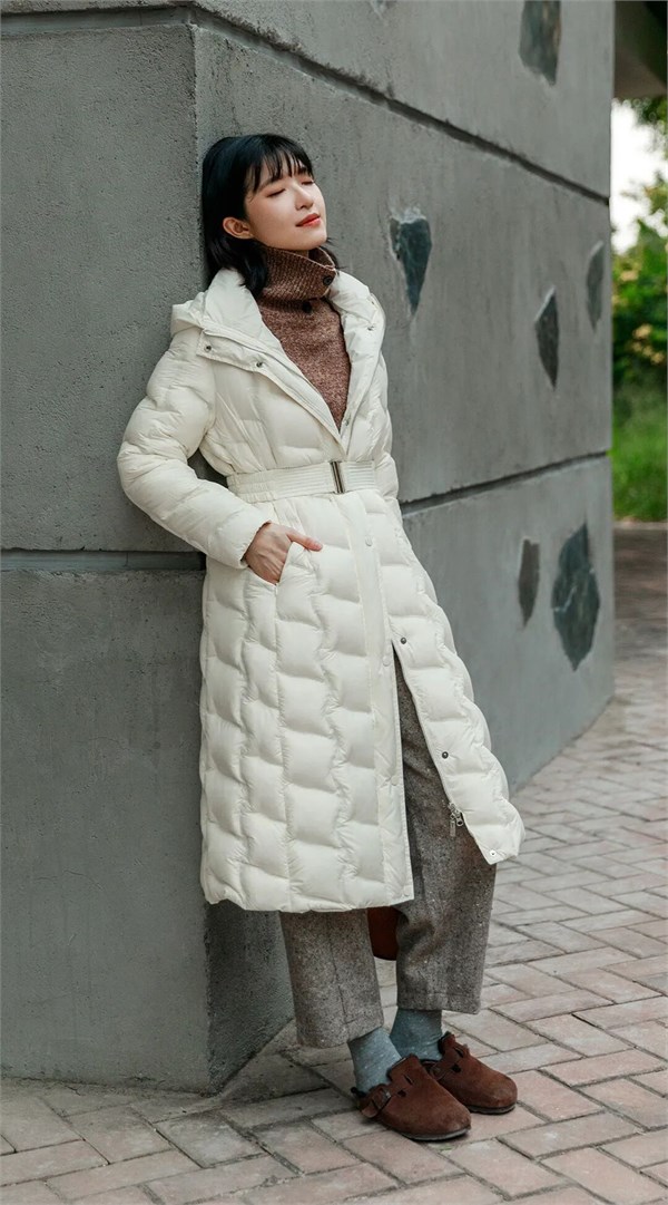 Eall.cz意澳女装步履从绒,以绒为甲,温暖与风度共生