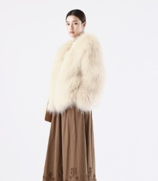 简与媄女装品牌2025冬季系列翩然而至，开启一场温暖与美的邂逅