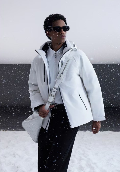 CABBEEN卡宾:重新探索高端羽绒标准,开启冬日时尚新境界