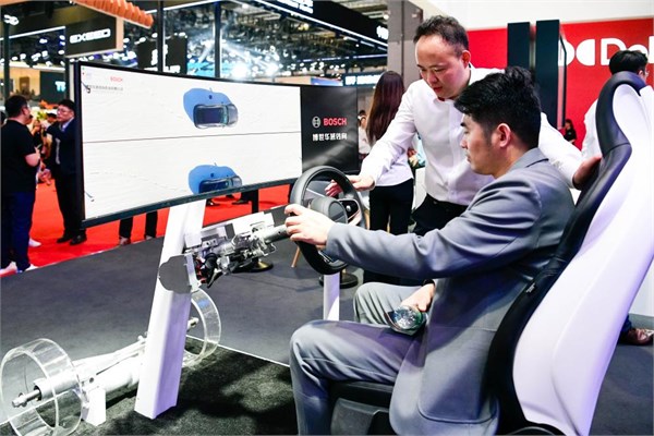 智驭新程 转向未来:博世华域全域转向技术实现里程碑突破