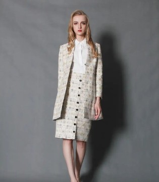 BERNIEELEN伯妮斯茵女装2025最新款：艺术与时尚的完美邂逅