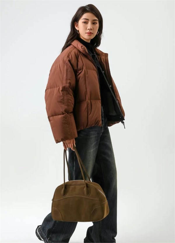 本依凡Bbfer 2025冬季上新:冬日温暖与时尚的双重密码