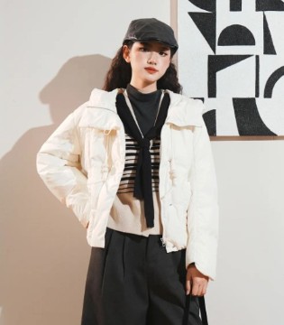 薇薇希(VIVIS)女装品牌2025冬季短款羽绒服